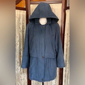 IZZI OUTERWEAR HOODED COAT - SZ SMALL